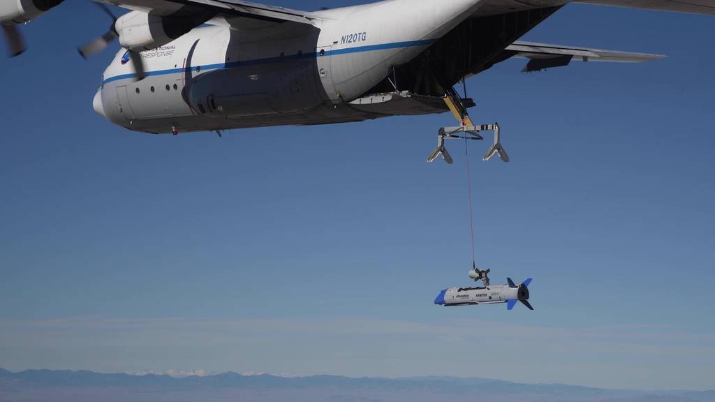 The Swarm Mother - DARPA nabs Gremlin drone in midair for first time