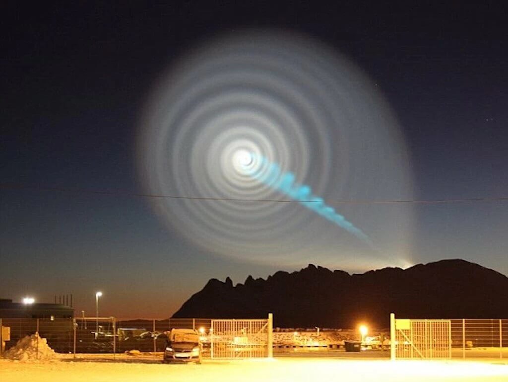Spiral UFO puts Norway in a spin 2009 exposed by Carolyn Hamlett